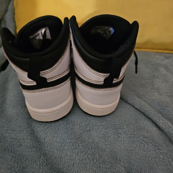 Jordan Kids Black and White High-Top Sneakers - Picture 7 of 13